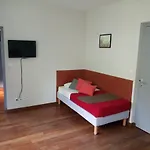 La Maison D'hoursentut Otel
