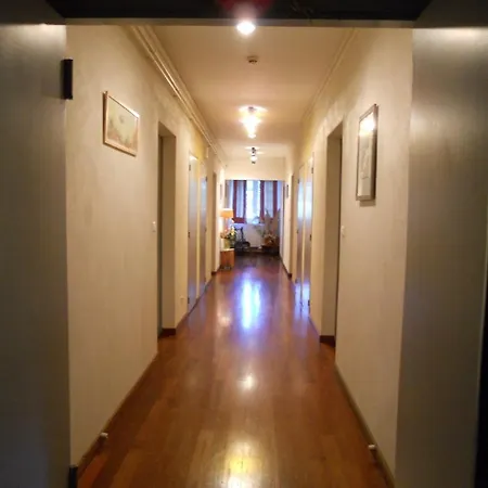 La Maison D'hoursentut 2*