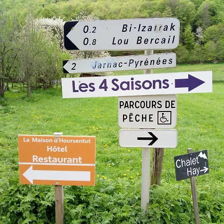 La Maison D'hoursentut 호텔 캄팡