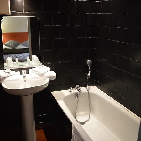 La Maison D'hoursentut 캄팡