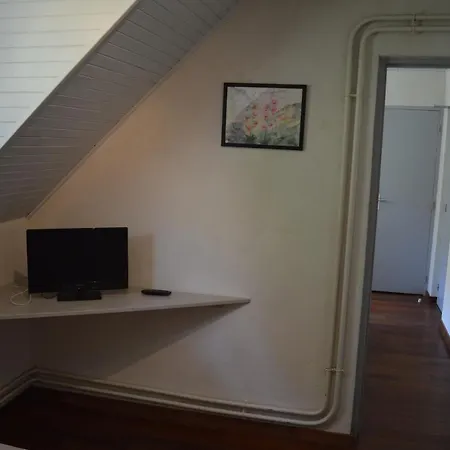 La Maison D'hoursentut Hotel 2*