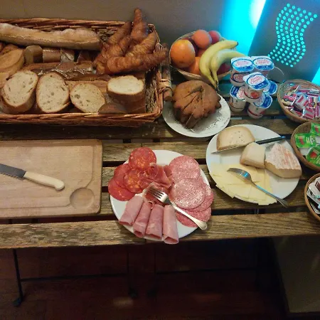 호텔 La Maison D'hoursentut 캄팡