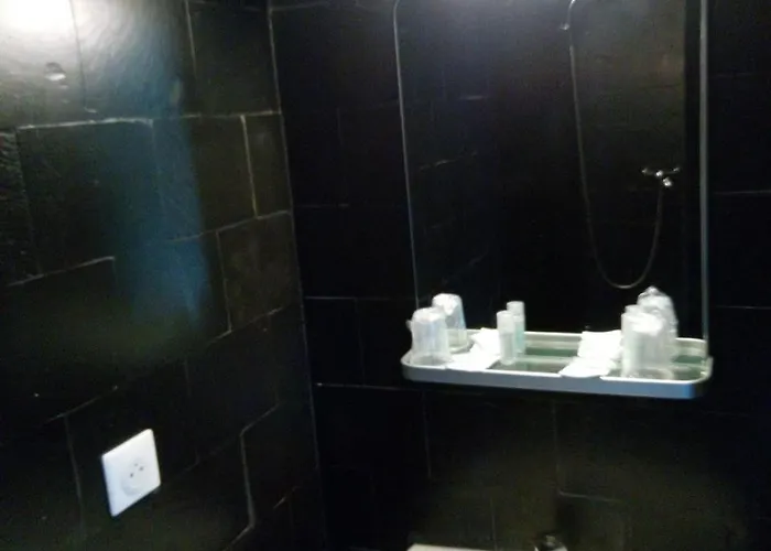 Hotel La Maison D'hoursentut 2*